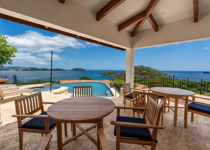 Infinity Pool, Pacific Views & Concierge *